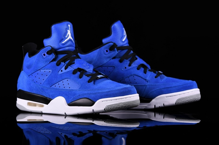 Фото № 4 с приближением к товару «‎Nike Air Jordan Son OF Hyper Royal »