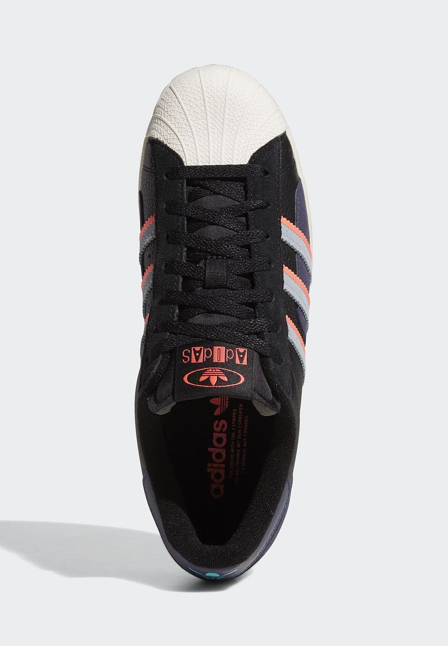 Фото № 4 с приближением к товару «‎Adidas Superstar »