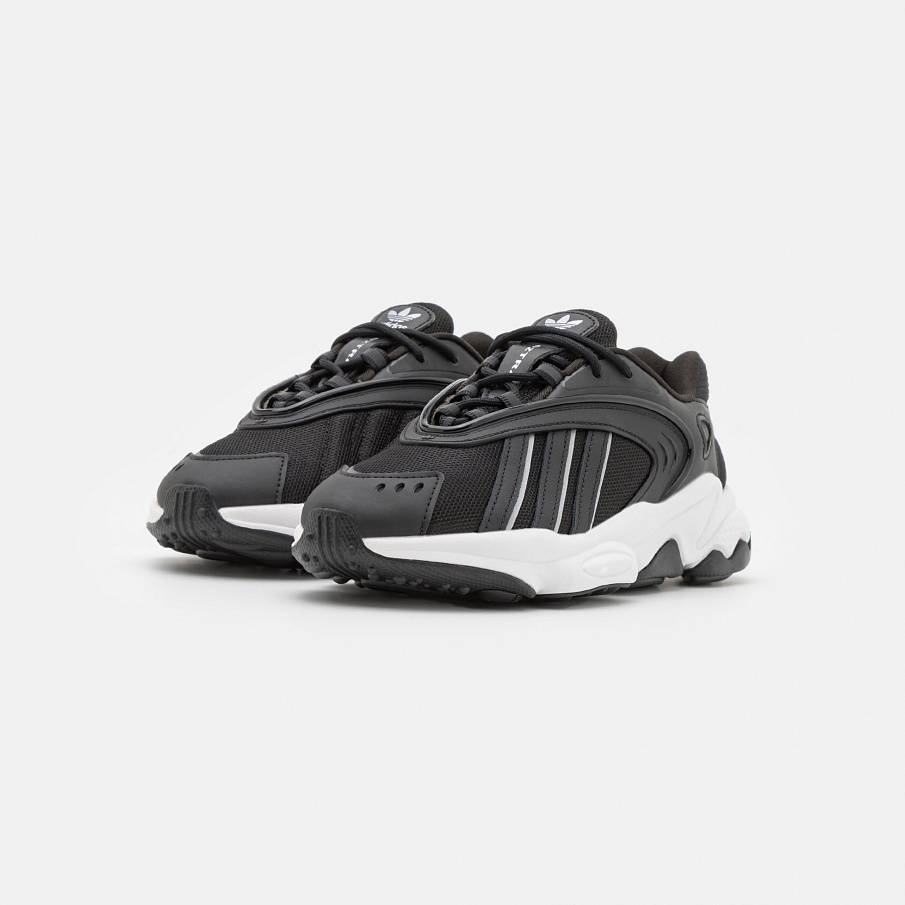 Фото № 2 с приближением к товару «‎Adidas Oztral »