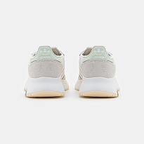 Фото № 5 с приближением к товару «‎Adidas Retropy F2 »