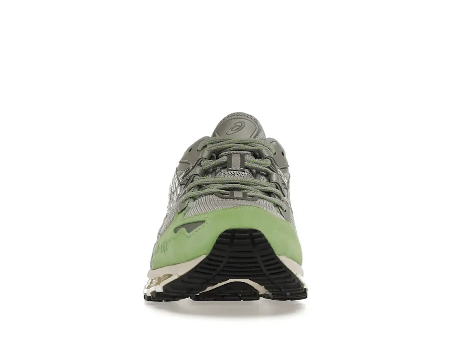 Фото № 2 с приближением к товару «‎ASICS Gel-Kayano 5 360 Awake NY Silver»