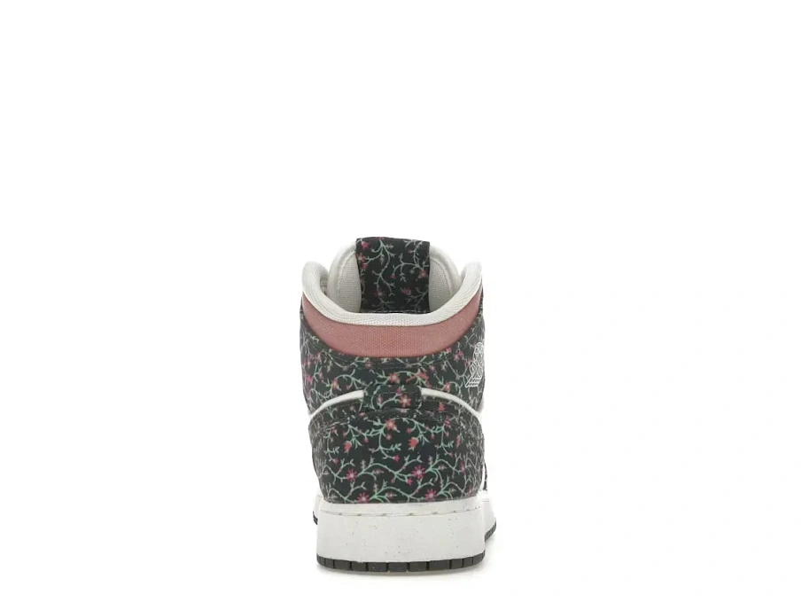 Фото № 4 с приближением к товару «‎Jordan 1 Mid SE»