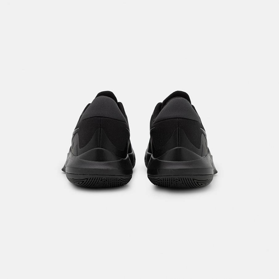 Фото № 3 с приближением к товару «‎Nike Precision 6»