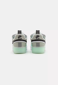 Фото № 3 с приближением к товару «‎AIR FORCE 1 REACT UNISEX»