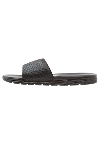 Фото № 1 с приближением к товару «‎Nike Benassi Solarsoft»