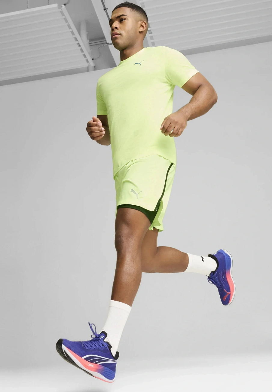 Фото № 2 с приближением к товару «‎Road running shoes»