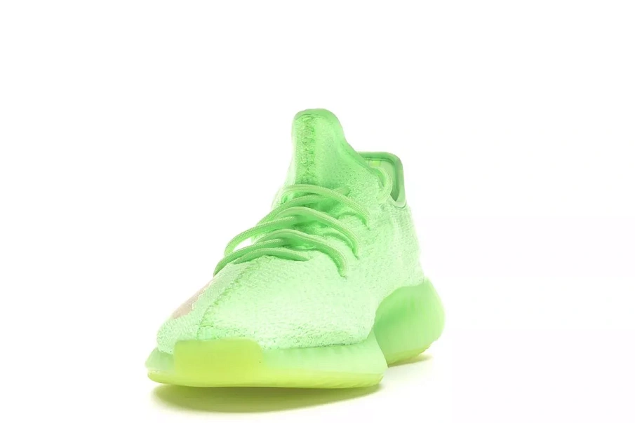 Фото № 3 с приближением к товару «‎adidas Yeezy Boost 350 V2 Glow»