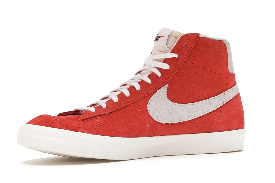Фото № 2 с приближением к товару «‎Nike Blazer Mid 77 Suede Habanero Red»