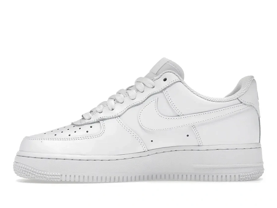 Фото № 3 с приближением к товару «‎Nike Air Force 1 Low '07 White »