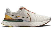 Фото № 2 с приближением к товару «‎ Nike React Infinity Run Flyknit 3 Running shoes»