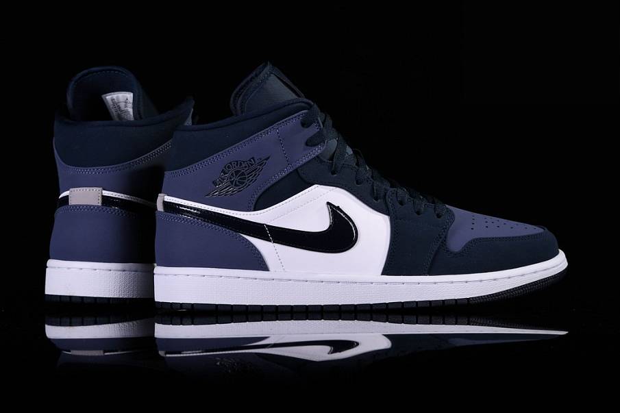 Фото № 3 с приближением к товару «‎Nike Air Jordan 1 Retro Sanded»