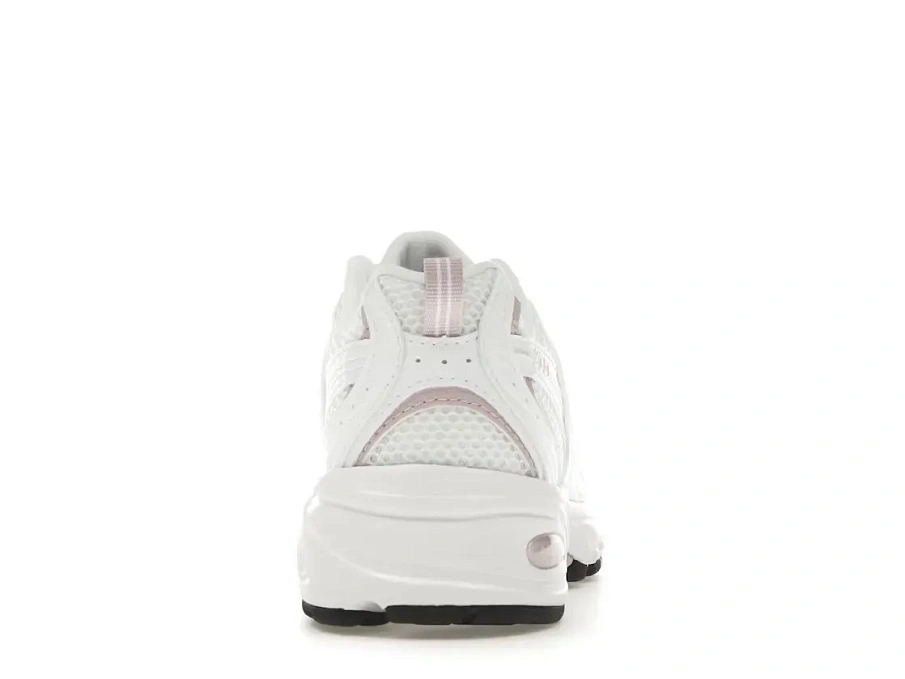 Фото № 4 с приближением к товару «‎New Balance 530»