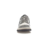 Фото № 2 с приближением к товару «‎Nike Dunk Low»