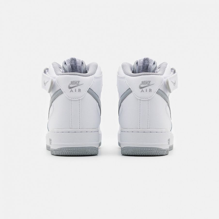 Фото № 3 с приближением к товару «‎Nike Air Force 1 ’07 »