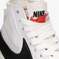 Фото № 4 с приближением к товару «‎Nike Blazer Mid '77 Jumbo Retro Sneakers WhiteBlack»
