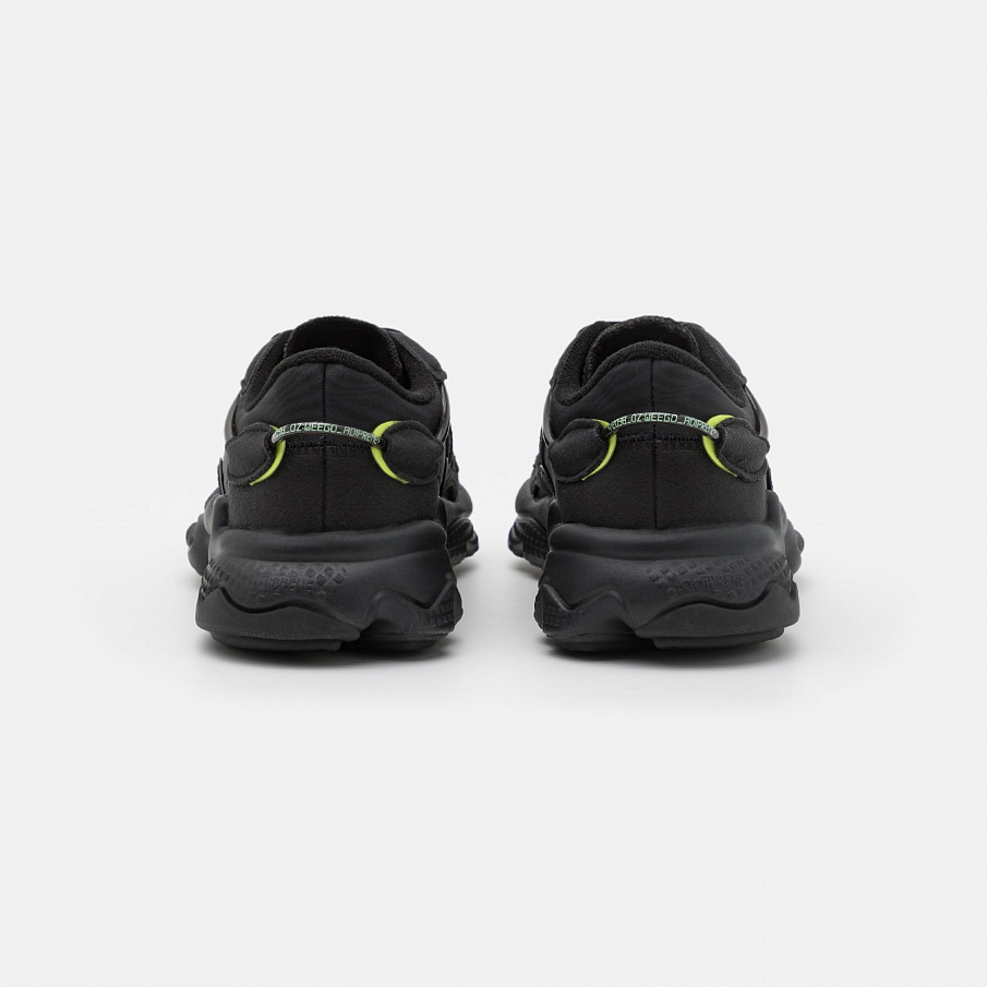 Фото № 3 с приближением к товару «‎Adidas Ozweego Real Madrid »