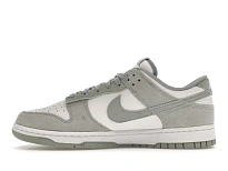 Фото № 3 с приближением к товару «‎Nike Dunk Low SE»