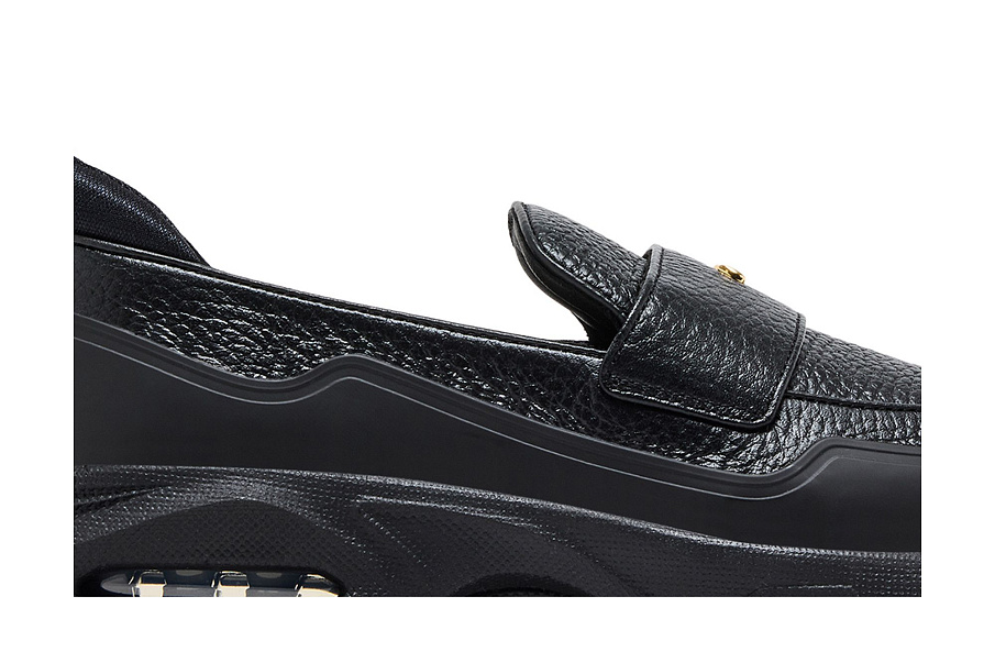 Фото № 3 с приближением к товару «‎Nike Women's Air Max Phenomena Black Metallic Gold»