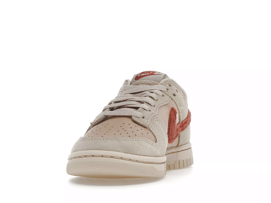 Фото № 3 с приближением к товару «‎Nike Dunk Low Terry Swoosh »