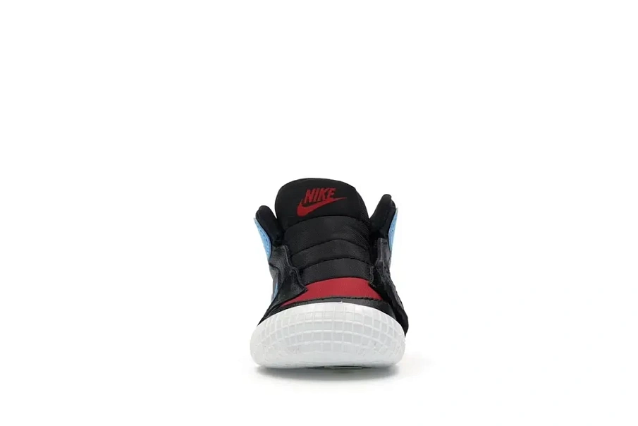 Фото № 2 с приближением к товару «‎Jordan 1 Crib Bootie»