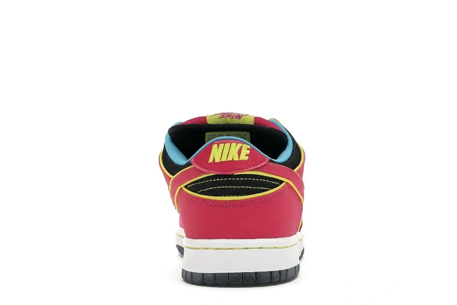 Фото № 4 с приближением к товару «‎Nike SB Dunk Low Ms. Pacman»
