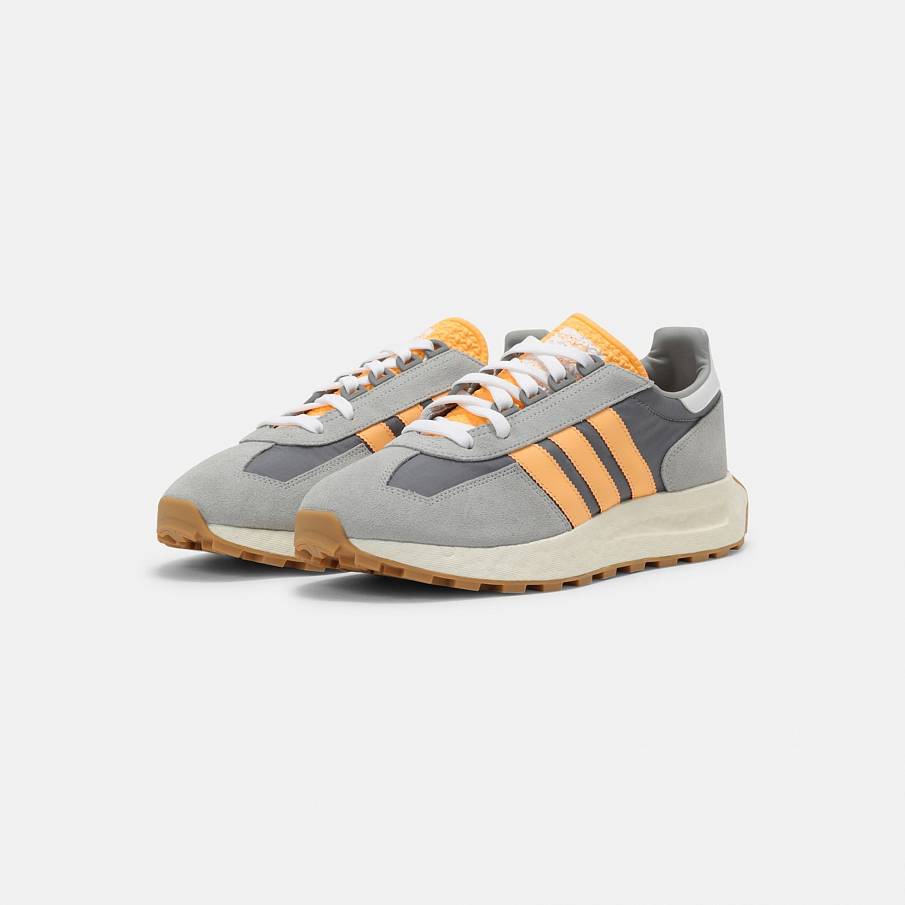 Фото № 4 с приближением к товару «‎Adidas Retropy E5 »