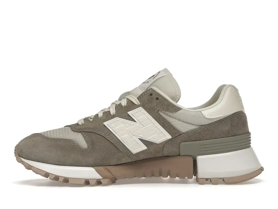 Фото № 3 с приближением к товару «‎New Balance RC 1300»