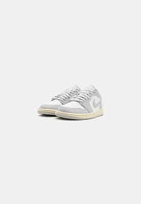 Фото № 4 с приближением к товару «‎AIR JORDAN 1 LOW»