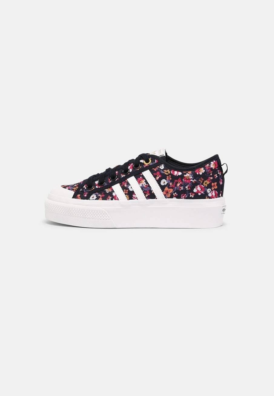 Фото № 1 с приближением к товару «‎Adidas Nizza Platform »
