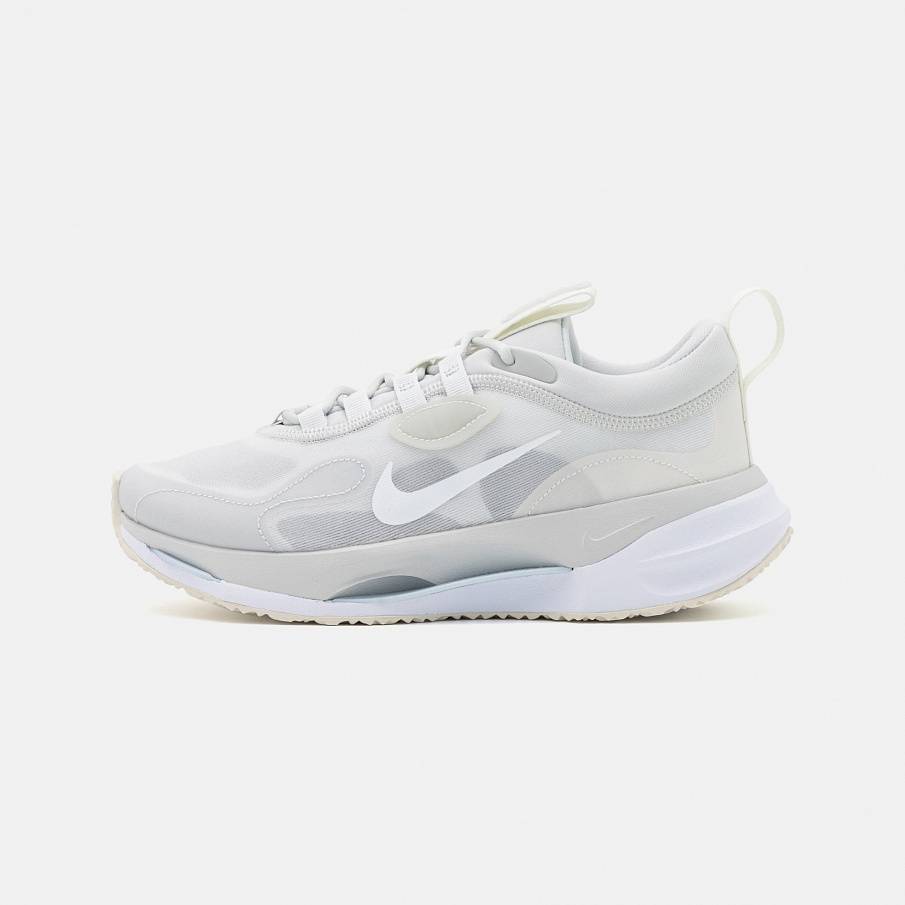 Фото № 1 с приближением к товару «‎Nike W Spark »