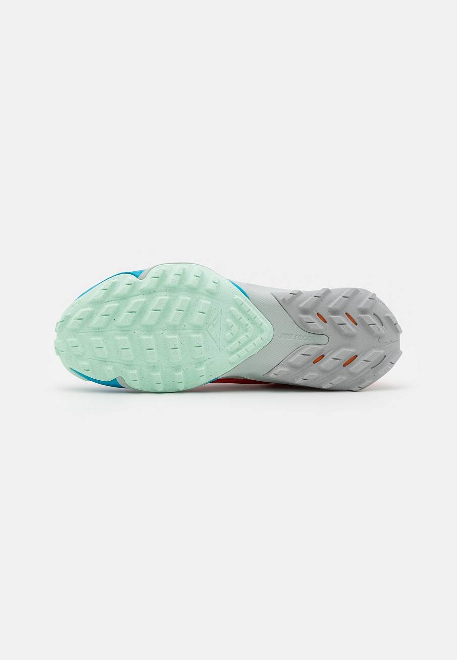 Фото № 5 с приближением к товару «‎Nike Air Zoom Terra Kiger 8»
