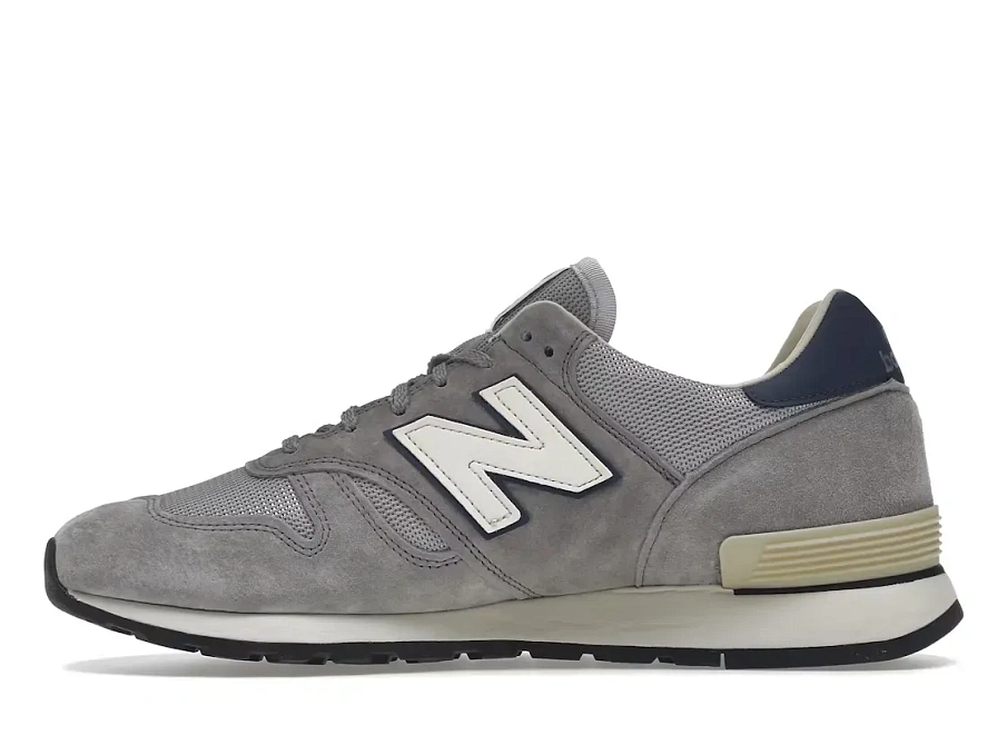 Фото № 3 с приближением к товару «‎New Balance 670»