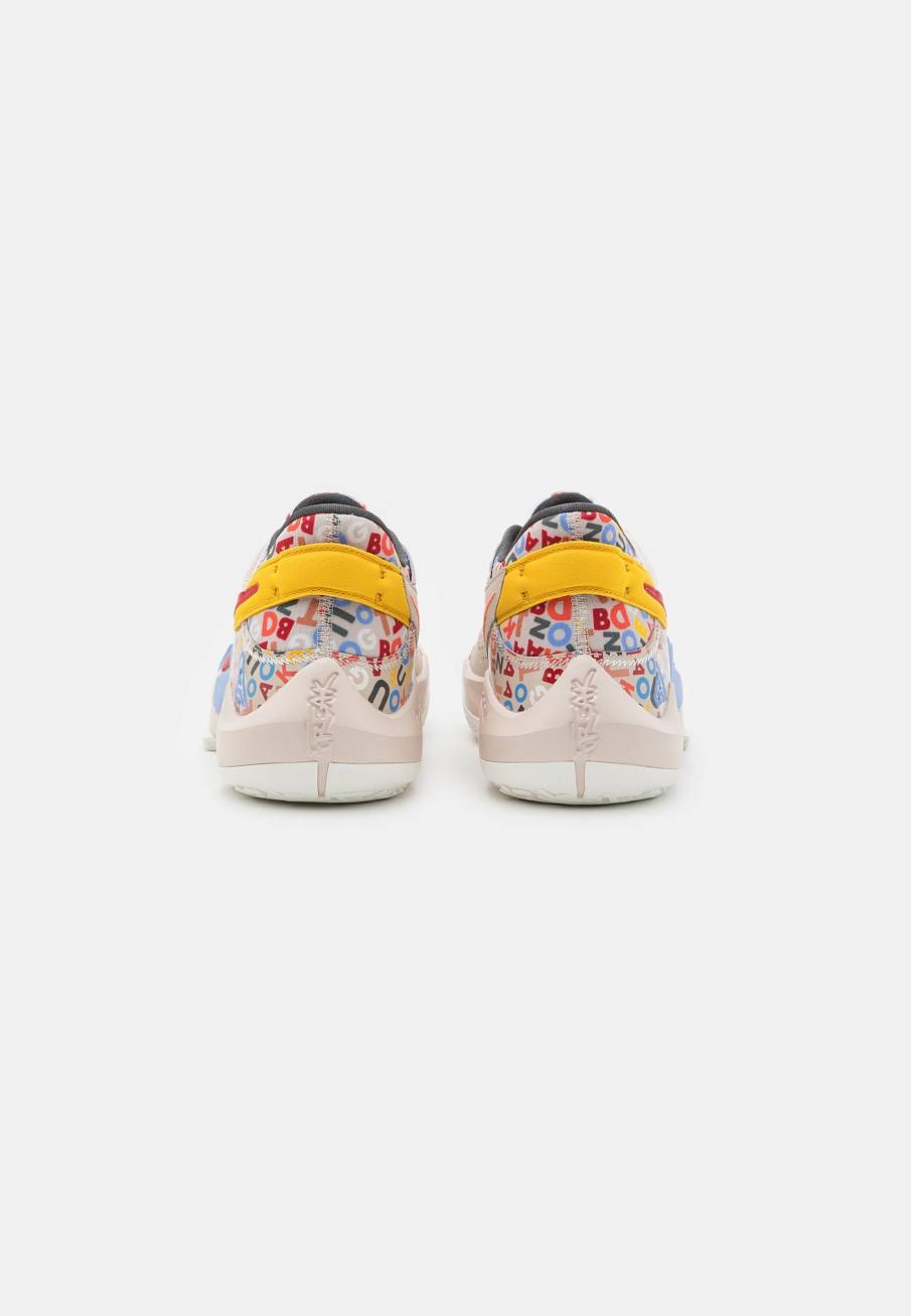 Фото № 2 с приближением к товару «‎Nike Zoom Freak 2 Nrg»