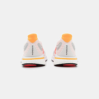 Фото № 3 с приближением к товару «‎Adidas Supernova»