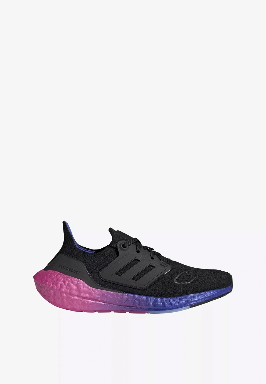 Фото № 2 с приближением к товару «‎ULTRABOOST 22 »