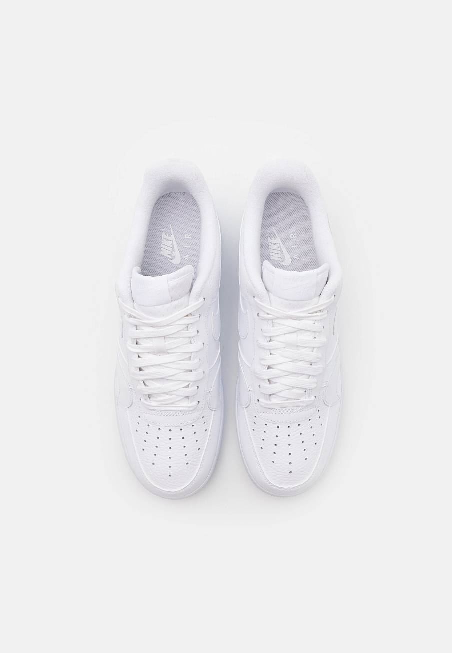 Фото № 4 с приближением к товару «‎Nike Air Force 1 ’07 »