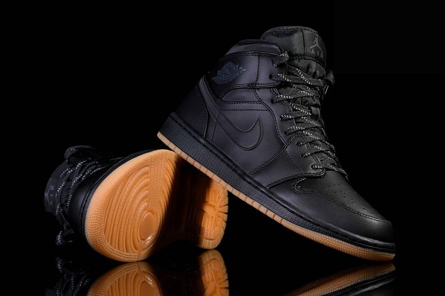 Фото № 3 с приближением к товару «‎Nike Air Jordan 1 Retro Winterized »
