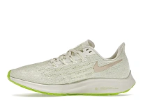 Фото № 3 с приближением к товару «‎Nike Air Zoom Pegasus 36 Barely Volt Spruce Aura »