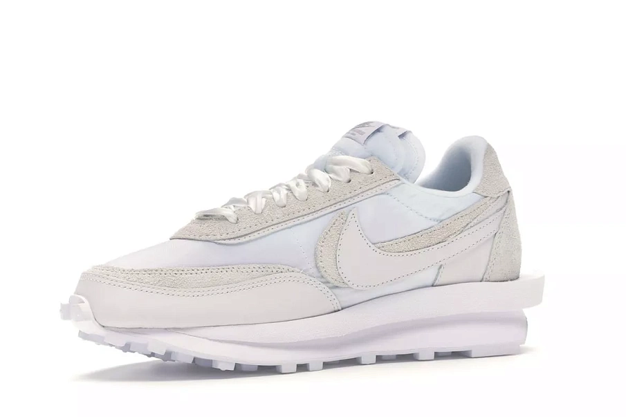 Фото № 3 с приближением к товару «‎Nike LD Waffle sacai White Nylon»