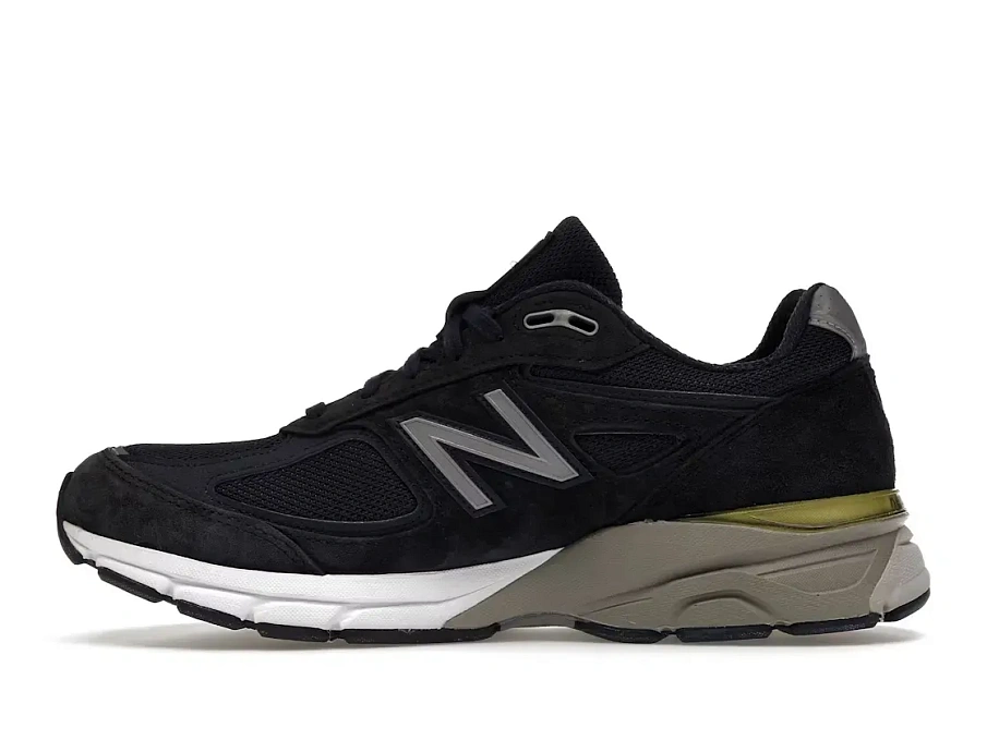 Фото № 3 с приближением к товару «‎New Balance 990v4»