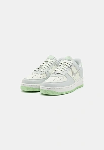 Фото № 2 с приближением к товару «‎AIR FORCE 1 07 SE»