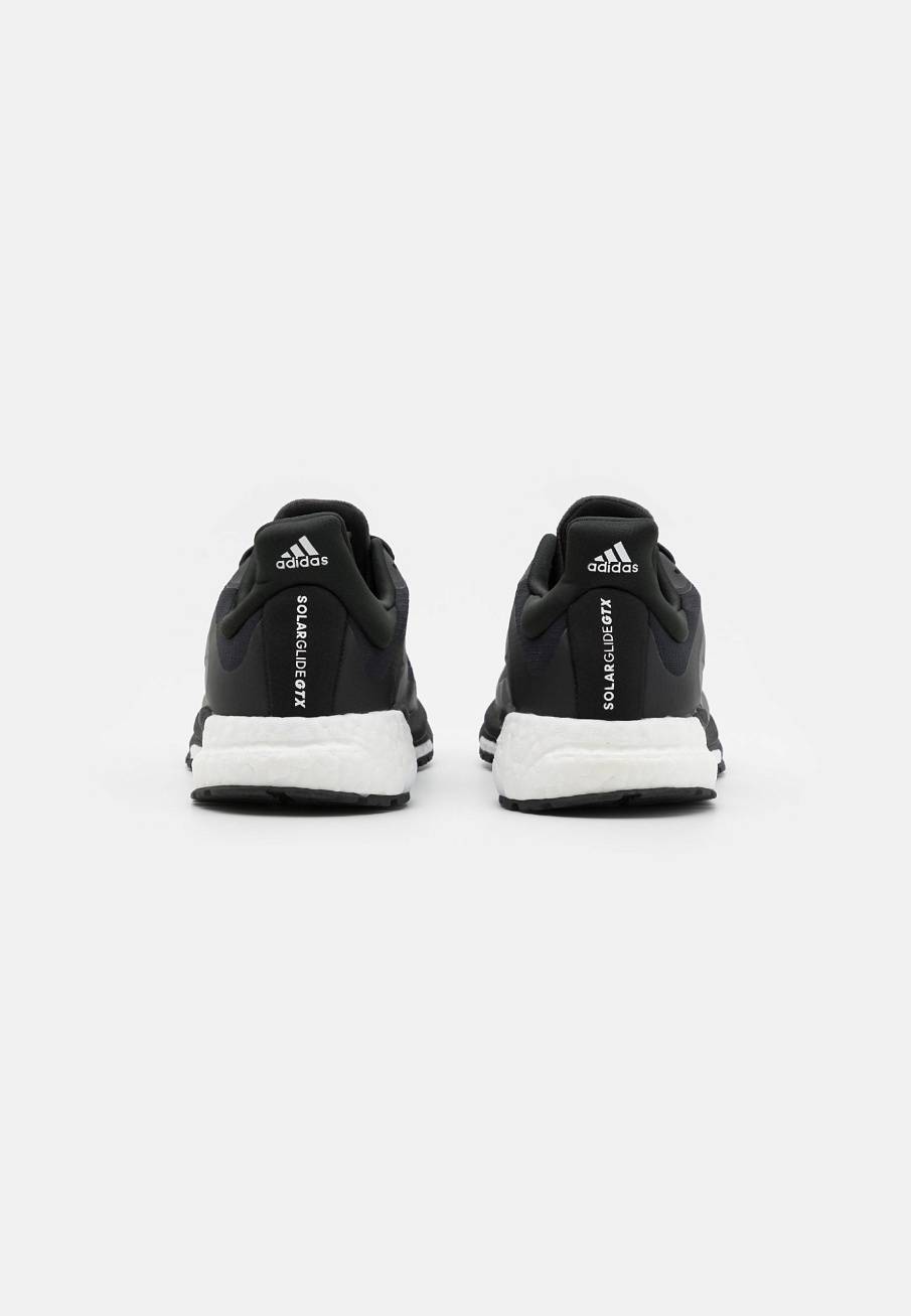 Фото № 3 с приближением к товару «‎Adidas Solarglide 4 Gore-Tex»