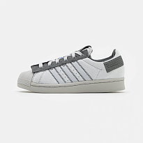 Фото № 1 с приближением к товару «‎Adidas Superstar Parley »