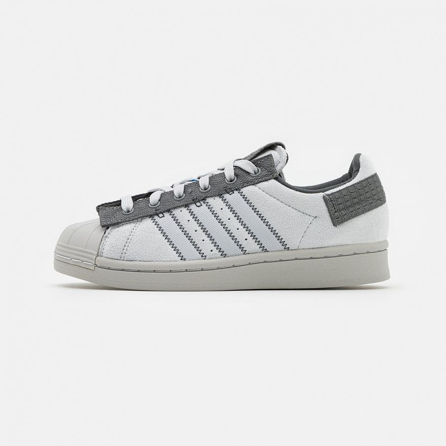 Фото № 1 с приближением к товару «‎Adidas Superstar Parley »