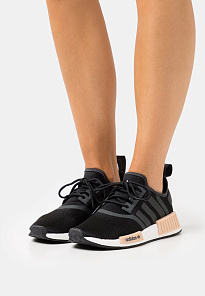 Фото № 2 с приближением к товару «‎Adidas Nmd_r1 »