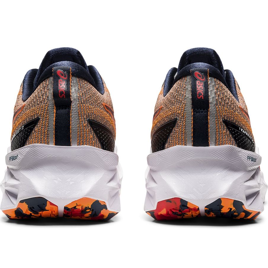 Фото № 4 с приближением к товару «‎Asics Novablast 2 LE »