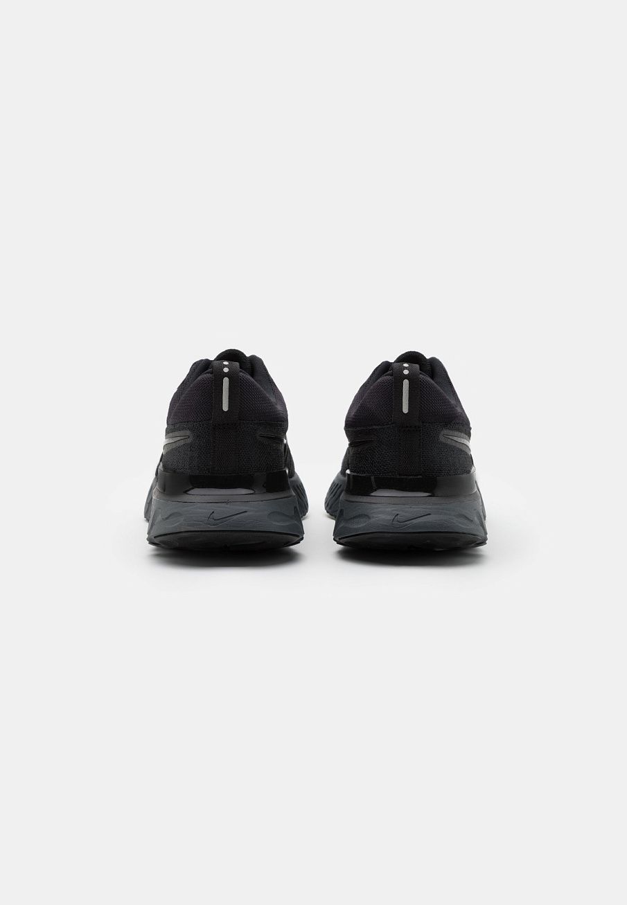Фото № 3 с приближением к товару «‎Nike DO»