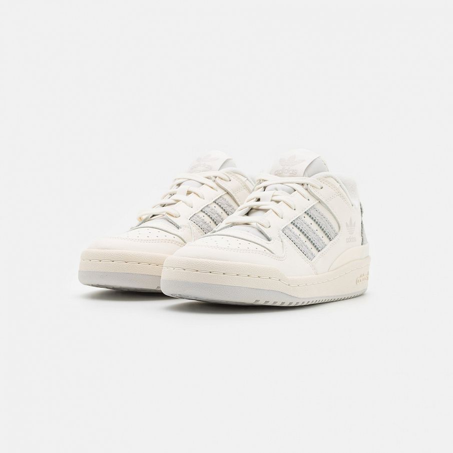 Фото № 2 с приближением к товару «‎Adidas Forum CL »