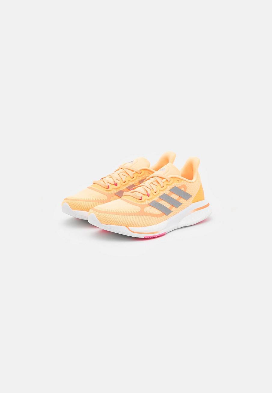 Фото № 2 с приближением к товару «‎Adidas Supernova +»