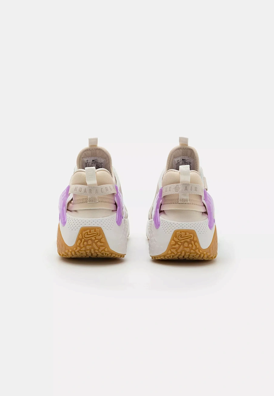 Фото № 4 с приближением к товару «‎AIR HUARACHE»